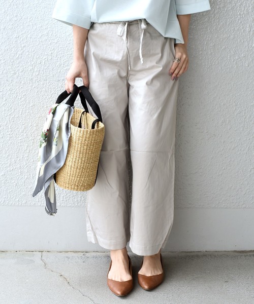 SHIPS Days（シップスデイズ）の「SHIPS Days STANDARD:リラックス ワイドパンツ（その他パンツ・レディース・ベージュ/ネイビー/ライトグレー/ライトホワイト・SMALL/LARGE/MEDIUM）」の2枚目の写真