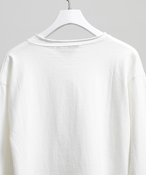 wjk black（ﾀﾞﾌﾞﾙｼﾞｪｲｹｲﾌﾞﾗｯｸ）の「【wjk black】≪STUDIOUS限定≫ヘビーウェイトVネックL/S Tee（Tシャツ/カットソー・メンズ・ホワイト/ネイビー/ピンクベージュ/グレー・1/2/3）」の21枚目の写真