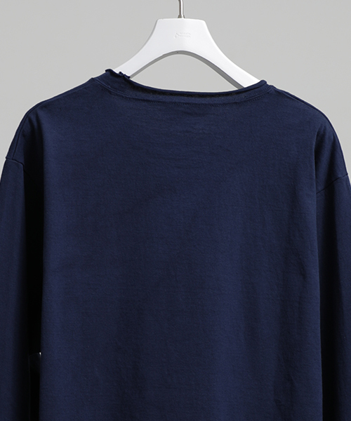 wjk black（ﾀﾞﾌﾞﾙｼﾞｪｲｹｲﾌﾞﾗｯｸ）の「【wjk black】≪STUDIOUS限定≫ヘビーウェイトVネックL/S Tee（Tシャツ/カットソー・メンズ・ホワイト/ネイビー/ピンクベージュ/グレー・1/2/3）」の9枚目の写真