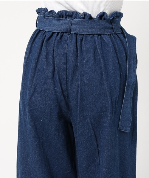 earth music&ecology(アースミュージックアンドエコロジー)の「裾レースアップデニムパンツ(デニムパンツ・レディース・インディゴブルー/ライトインディゴブルー・M/S)」の7枚目の写真