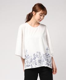 NUEVO BLANCA/ヌエヴォブランカ フラワー刺繍プルオーバー