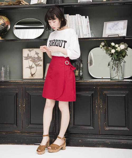 OLIVE des OLIVE（オリーブデオリーブ）の「ビジューバックル付きスカート（スカート・レディース・ブラック/ベージュ/レッド・FREE）」の18枚目の写真