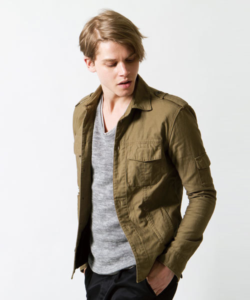 HAMNETT(ハムネット)の「【HAMNETT】 ミリタリークロスオフィサー / ジャッケット(その他アウター・メンズ・カーキ/オリーブ・M/L/AL)」の1枚目の写真