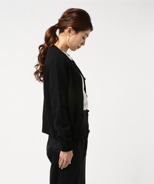 MARGARET HOWELL（マーガレットハウエル）の「WOOL CASHMERE KNIT（カーディガン/ボレロ・レディース・ブラック/イエロー/ナチュラル・2）」の14枚目の写真