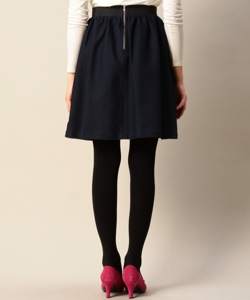 BEAUTY&YOUTH UNITED ARROWS（ビューティーアンドユースユナイテッドアローズ）の「BYSF レノクロス ギャザーフレアスカート ◆（スカート・レディース・ネイビー/ホワイト・SMALL/MEDIUM）」の5枚目の写真