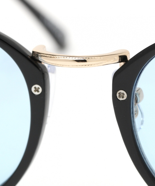 LAKOLE(ラコレ)の「ウェリントンメタルカラーサングラス / LAKOLE(サングラス・レディース・ブラウン/その他3/ブルー・FREE)」の9枚目の写真