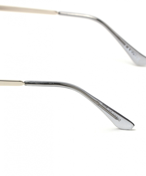 LAKOLE(ラコレ)の「ウェリントンメタルカラーサングラス / LAKOLE(サングラス・レディース・ブラウン/その他3/ブルー・FREE)」の11枚目の写真