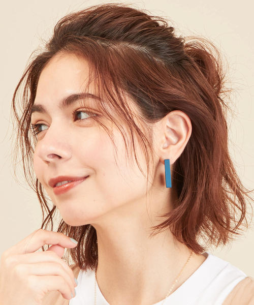 BEAUTY&YOUTH UNITED ARROWS（ビューティーアンドユースユナイテッドアローズ）の「BY∴ カラーブロックビッグピアス о（ピアス（両耳用）・レディース・レッド/コバルトブルー/ベージュ/イエロー・FREE）」の5枚目の写真