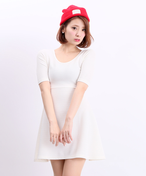 WEGO（ウィゴー）の「WEGO/フィットフレアワンピース（ワンピース・レディース・オフホワイト/ブルー/ライトイエロー・FREE）」の2枚目の写真