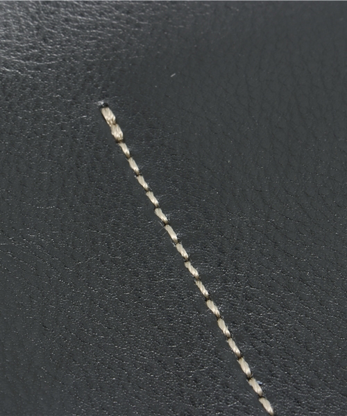 B:MING by BEAMS（ビーミングバイビームス）の「＜FINEBOYS 4月号掲載＞ビーミング by ビームス / レザークラッチバッグ（クラッチバッグ・メンズ・ホワイト/ブラック/オレンジ/ブルー/ネイビー・ONE SIZE）」の10枚目の写真