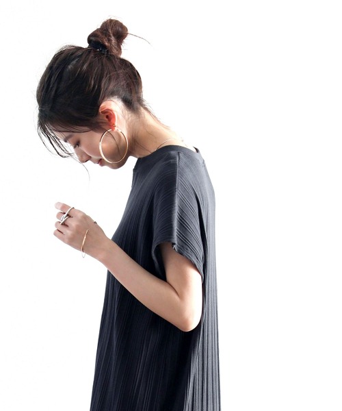 さらり柔らか。ランダムリブキーネックロング丈半袖ワンピース