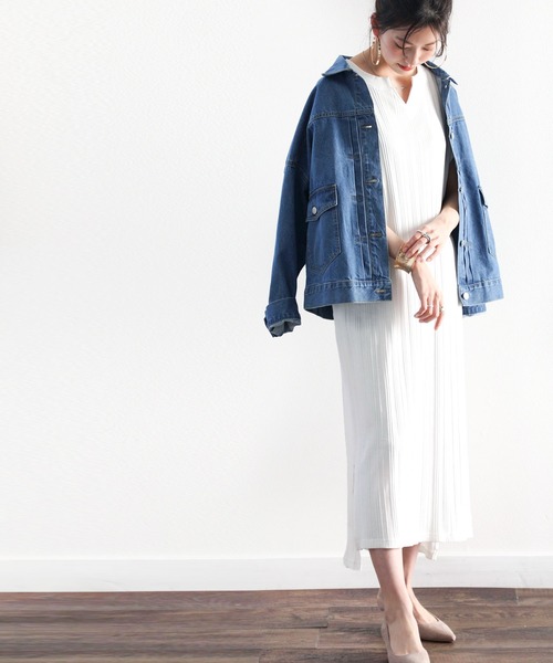 classicalelf（クラシカルエルフ）の「さらり柔らか。ランダムリブキーネックロング丈半袖ワンピース（ワンピース・レディース・ホワイト/ブラック/ベージュ/ブラウン/チャコール/グレイッシュベージュ・MEDIUM/LARGE/X-LARGE/XX-LARGE/SMALL）」の8枚目の写真