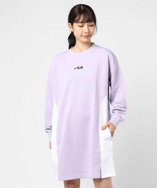 FILA(フィラ)の「【FILA/フィラ】スウエットスリット入りワンピース ブランドロゴ刺繍(ワンピース・レディース・ホワイト/ブラック/ライトパープル・MEDIUM/LARGE)」の3枚目の写真