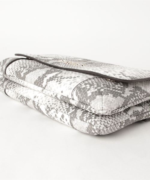 Guess（ゲス）の「HOLLY Convertible Crossbody Flap（ハンドバッグ）」 WEAR