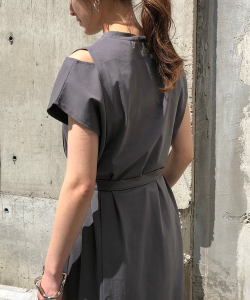 &g'aime（アンジェム）の「【&g'aime】肩スリットロングチュニック（Tシャツ/カットソー・レディース・ブラック/モカ/チャコール・FREE）」の13枚目の写真