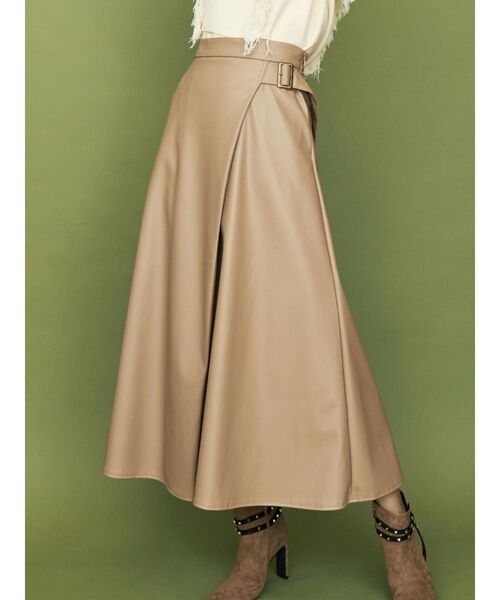 RESEXXY（リゼクシー）の「フェイクレザーフレアスカート（スカート・レディース・ブラック/ベージュ/ブラウン・FREE）」の3枚目の写真