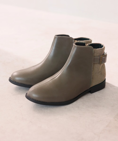 VIVIAN（ヴィヴィアン）の「軽量ソール＆ローヒールベルテッドショートブーツ（ブーツ・レディース・グレー系その他3/ブラック系その他2/その他4/ホワイト×カーキブラウン/アッシュブラウン/ブラウン系その他5/ブラウン系その他6/ダークアッシュ/ブルーグリーン/D/E/ブラック系その他3・S/LL/L/M）」の7枚目の写真