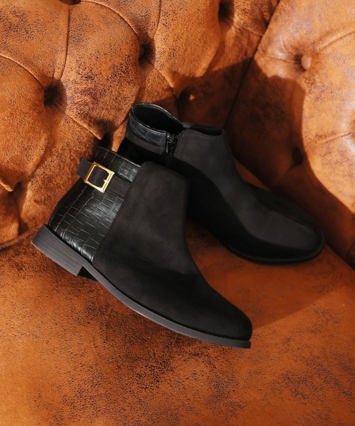 VIVIAN（ヴィヴィアン）の「軽量ソール＆ローヒールベルテッドショートブーツ（ブーツ・レディース・グレー系その他3/ブラック系その他2/その他4/ホワイト×カーキブラウン/アッシュブラウン/ブラウン系その他5/ブラウン系その他6/ダークアッシュ/ブルーグリーン/D/E/ブラック系その他3・S/LL/L/M）」の11枚目の写真