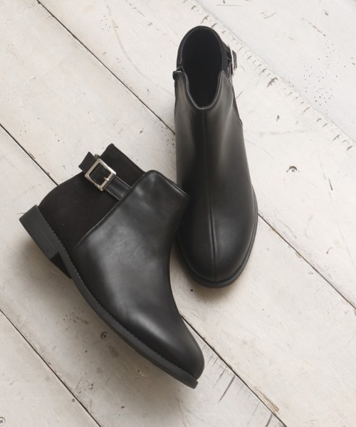 VIVIAN（ヴィヴィアン）の「軽量ソール＆ローヒールベルテッドショートブーツ（ブーツ・レディース・グレー系その他3/ブラック系その他2/その他4/ホワイト×カーキブラウン/アッシュブラウン/ブラウン系その他5/ブラウン系その他6/ダークアッシュ/ブルーグリーン/D/E/ブラック系その他3・S/LL/L/M）」の3枚目の写真