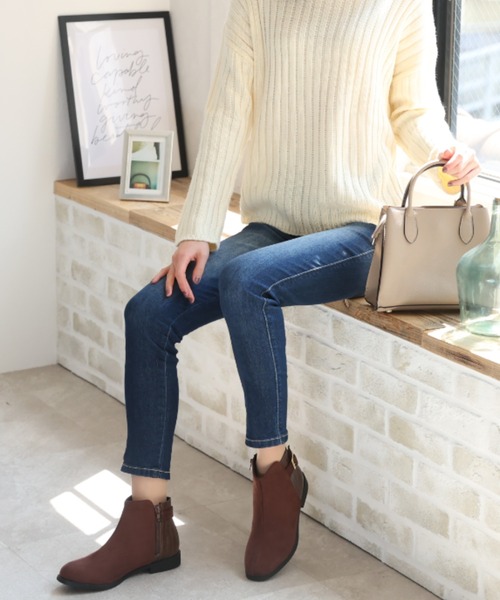 VIVIAN（ヴィヴィアン）の「軽量ソール＆ローヒールベルテッドショートブーツ（ブーツ・レディース・グレー系その他3/ブラック系その他2/その他4/ホワイト×カーキブラウン/アッシュブラウン/ブラウン系その他5/ブラウン系その他6/ダークアッシュ/ブルーグリーン/D/E/ブラック系その他3・S/LL/L/M）」の19枚目の写真