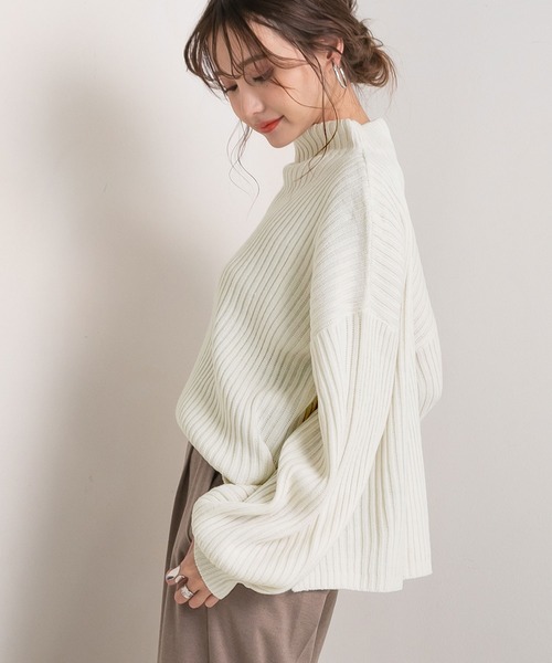 Newlyme（ニューリーミー）の「ボトルネックリブニット【R】（ニット/セーター・レディース・ブラック/ベージュ/パープル/ブラウン/オフホワイト/ブルー・M-L）」の8枚目の写真