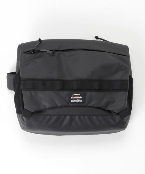 MAKAVELIC(マキャベリック)の「【MAKAVELIC】TRUCKS RAISE SHOULDER BAG(ショルダーバッグ・メンズ・ブラック/ネイビー・FREE)」の2枚目の写真