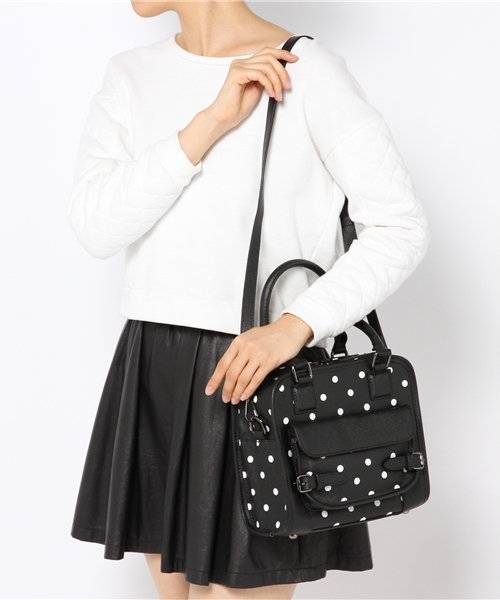 ROSE BUD（ローズバッド）の「M02990-1 LEATHER SMALL SQUARE BAG（ショルダーバッグ・レディース・ブラック/パープル/ブラック×ホワイト・ONE SIZE）」の7枚目の写真