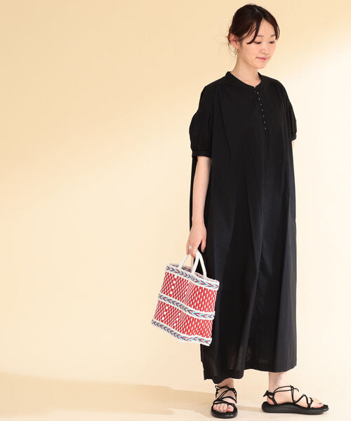 Ray BEAMS(レイビームス)の「Ray BEAMS / パフ スリーブ ボリューム ワンピース(ワンピース・レディース・レッド/ケリー/ブラック・ONE SIZE)」の21枚目の写真