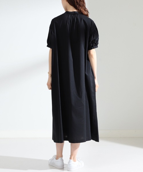 Ray BEAMS(レイビームス)の「Ray BEAMS / パフ スリーブ ボリューム ワンピース(ワンピース・レディース・レッド/ケリー/ブラック・ONE SIZE)」の9枚目の写真