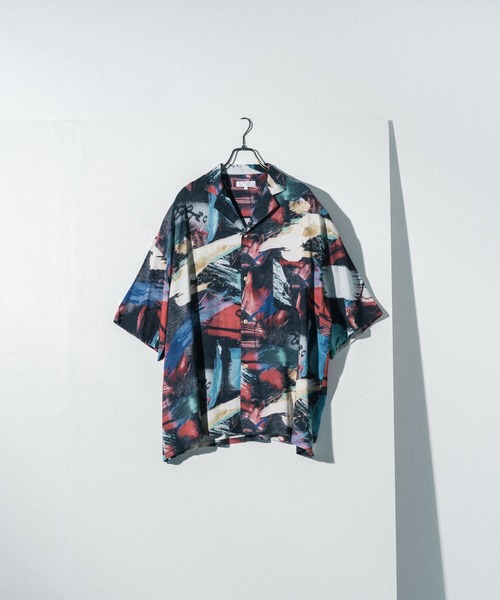 Ressaca（レサーカ）の「オーバーサイズ レーヨン アロハシャツ 総柄 オープンカラーシャツ（シャツ/ブラウス・メンズ・ベージュ/ホワイト系/ベージュ系/ブラック/その他1/ブラック系2/ホワイト/その他/ブラック系1/ブルー/ブラック系/ブルー系/ホワイト系1・M/L）」の13枚目の写真