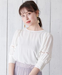 シルクサテン刺繍使いブラウス
