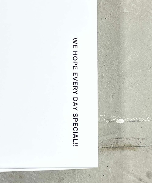 MAISON SPECIAL（メゾンスペシャル）の「《ユニセックスアイテム》【PREMIUM GIFT BOX TEE】カネマサ莫大小ハイゲージインレー裏毛オーバーサイズTシャツ 【MAISON SPECIAL/メゾンスペシャル】（Tシャツ/カットソー・メンズ・ブラック/オフホワイト・0/2/1）」の11枚目の写真