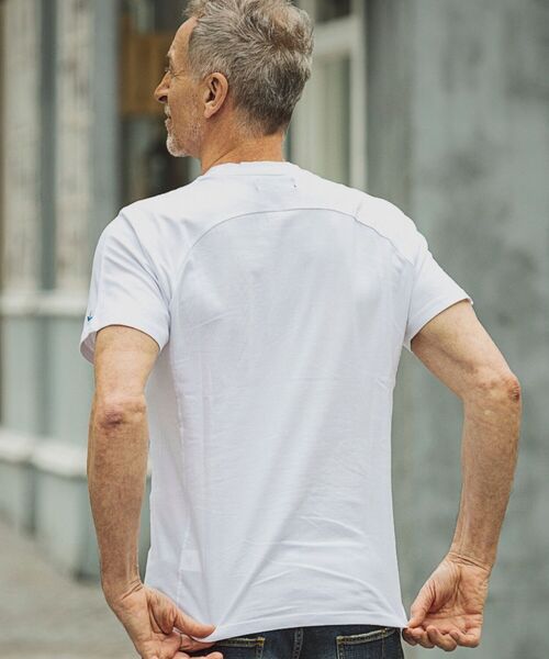 1piu1uguale3 RELAX(ウノピュウノウグァーレトレリラックス)の「【別注】1PIU1UGUALE3 RELAX/ウノピゥ ウノ ウグァーレ トレ リラックス/サガラ刺繍 Tシャツ(Tシャツ/カットソー・メンズ・ホワイト/ブラック・SMALL/MEDIUM/LARGE/X-LARGE/XX-LARGE)」の18枚目の写真