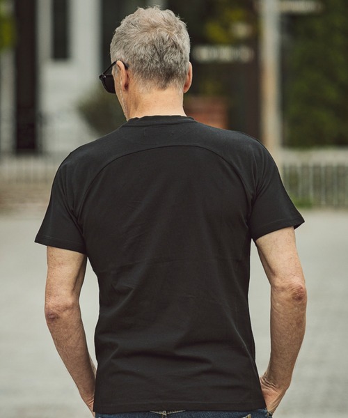 1piu1uguale3 RELAX(ウノピュウノウグァーレトレリラックス)の「【別注】1PIU1UGUALE3 RELAX/ウノピゥ ウノ ウグァーレ トレ リラックス/サガラ刺繍 Tシャツ(Tシャツ/カットソー・メンズ・ホワイト/ブラック・SMALL/MEDIUM/LARGE/X-LARGE/XX-LARGE)」の8枚目の写真