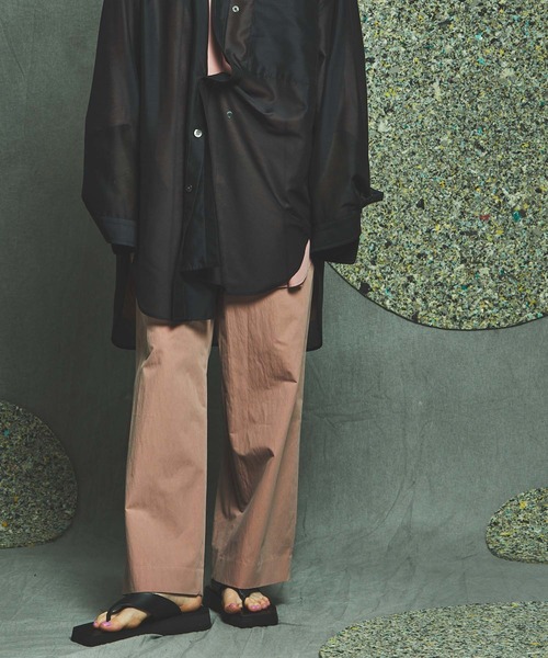 MAISON SPECIAL（メゾンスペシャル）の「《ユニセックスアイテム》マルチファブリック1タックイージーワイドパンツ 【MAISON SPECIAL/メゾンスペシャル】（その他パンツ・メンズ・ブラック/オフホワイト/ホワイト/パープル/グリーン/ピンク/ラベンダー・46/48/44）」の7枚目の写真