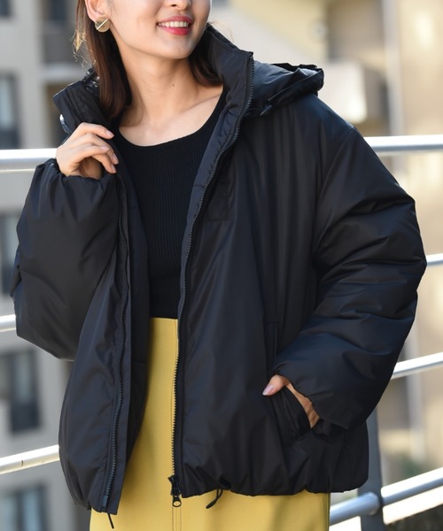 INTERPLANET（インタープラネット）の「中綿エコサーモライトブルゾン（ブルゾン・レディース・ブラック/カーキ/キャメル・FREE）」の2枚目の写真