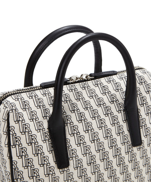 TOPKAPI(トプカピ)の「モノグラム プリント ボストンバッグ(ハンドバッグ・レディース・ブラック・FREE)」の8枚目の写真