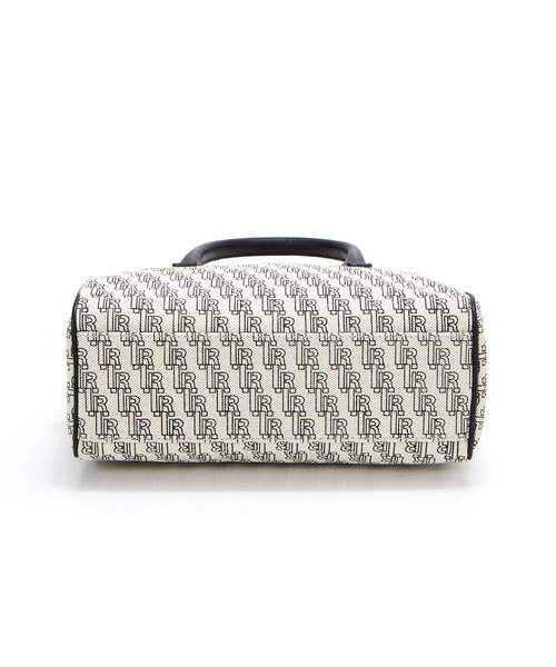 TOPKAPI(トプカピ)の「モノグラム プリント ボストンバッグ(ハンドバッグ・レディース・ブラック・FREE)」の2枚目の写真