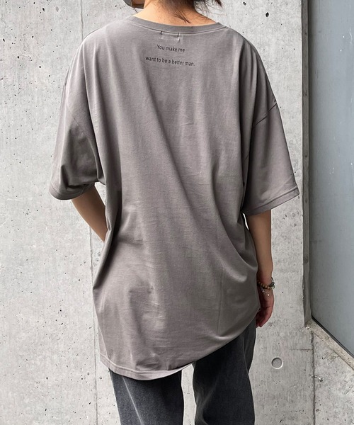 MATCH&more（マッチアンドモア）の「ロゴプリントオーバーサイズ半袖Ｔシャツ（Tシャツ/カットソー・レディース・ホワイト/ブラック/ベージュ/グレー/カーキ・FREE）」の5枚目の写真