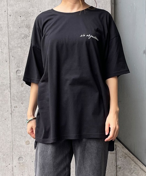 MATCH&more（マッチアンドモア）の「ロゴプリントオーバーサイズ半袖Ｔシャツ（Tシャツ/カットソー・レディース・ホワイト/ブラック/ベージュ/グレー/カーキ・FREE）」の3枚目の写真