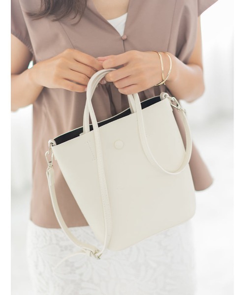 fifth(フィフス)の「マルチポケットショルダーバッグ(ショルダーバッグ・レディース・ホワイト/グリーン・FREE)」の2枚目の写真