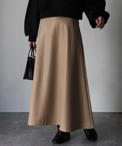 Riberry（リベリー）の「ロングフレアスカート（スカート・レディース・ブラック/アイボリー/ベージュ・MEDIUM）」の3枚目の写真