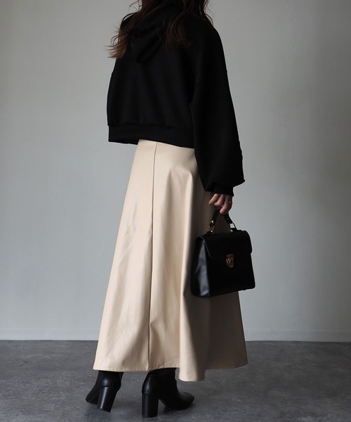 Riberry（リベリー）の「ロングフレアスカート（スカート・レディース・ブラック/アイボリー/ベージュ・MEDIUM）」の4枚目の写真