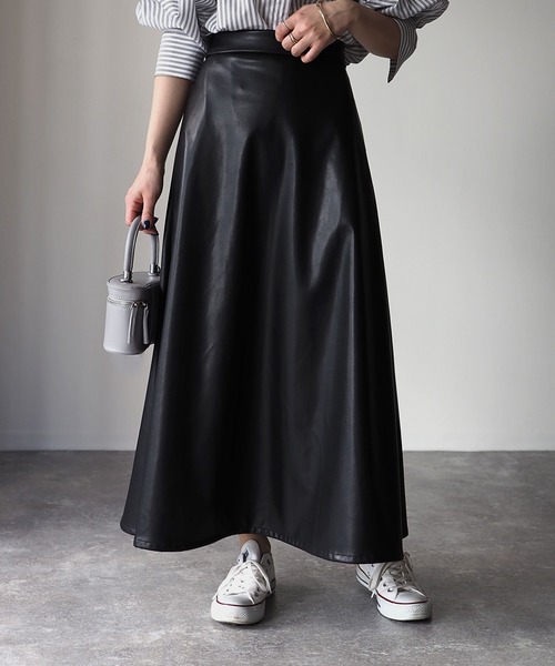 Riberry（リベリー）の「ロングフレアスカート（スカート・レディース・ブラック/アイボリー/ベージュ・MEDIUM）」の19枚目の写真