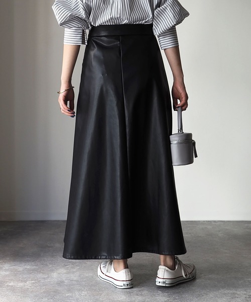 Riberry（リベリー）の「ロングフレアスカート（スカート・レディース・ブラック/アイボリー/ベージュ・MEDIUM）」の15枚目の写真