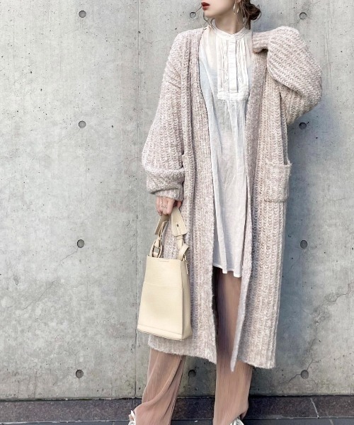 INTER FACTORY(インターファクトリー)の「ファッションインフルエンサー kally - ボリュームロングニットカーディガン made in INTER FACTORY(カーディガン/ボレロ・レディース・ダークブラウン/ベージュ・FREE)」の15枚目の写真