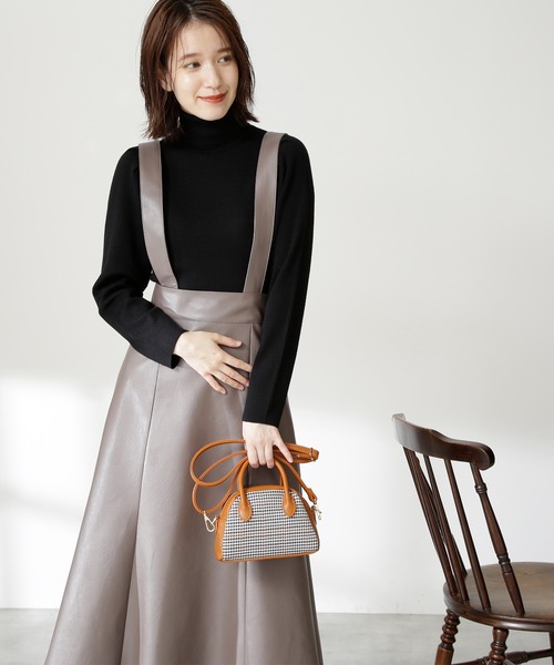 N.（N. Natural Beauty Basic）（エヌエヌナチュラルビューティーベーシック）の「【S Size Line】◆フェイクレザーマーメイドスカート（スカート・レディース・ブラック/モカ・SMALL/MEDIUM）」の4枚目の写真