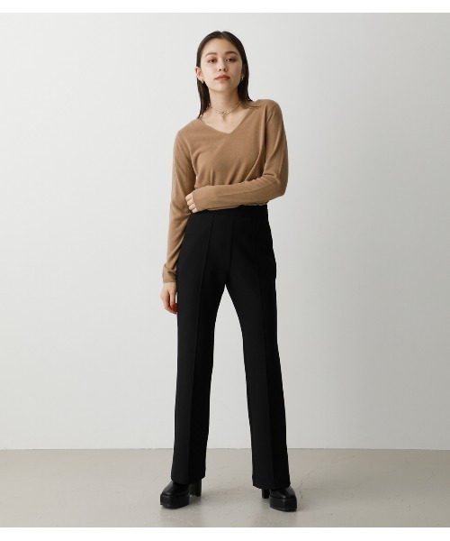 AZUL by moussy(アズールバイマウジー)の「NUDIE 2WAY V/N KNIT/ヌーディー2WAYVネックニット(ニット/セーター・レディース・ブラック/ダークグリーン/ベージュ/オフホワイト/マジェンタ・SMALL/MEDIUM/LARGE)」の12枚目の写真