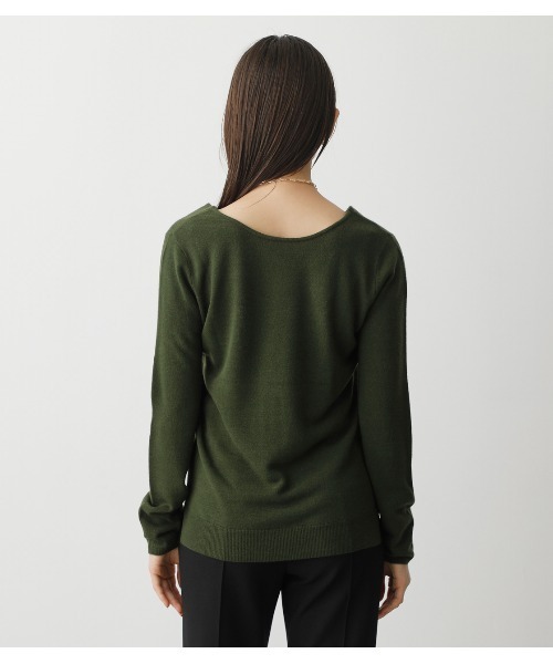 AZUL by moussy(アズールバイマウジー)の「NUDIE 2WAY V/N KNIT/ヌーディー2WAYVネックニット(ニット/セーター・レディース・ブラック/ダークグリーン/ベージュ/オフホワイト/マジェンタ・SMALL/MEDIUM/LARGE)」の10枚目の写真