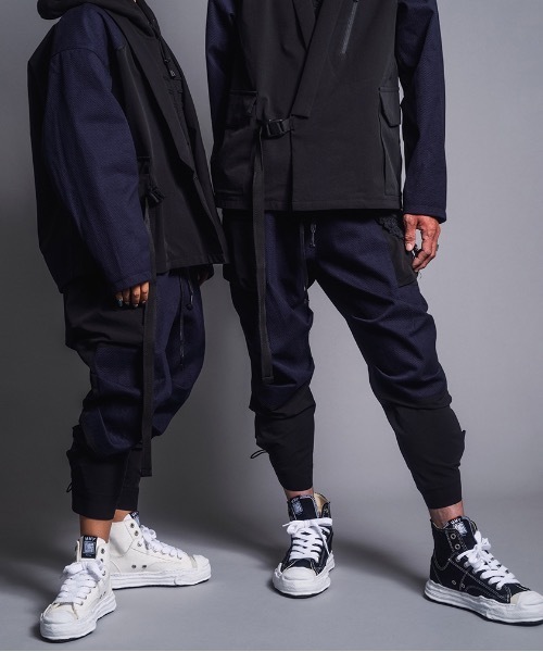 Maison MIHARA YASUHIRO（メゾンミハラヤスヒロ）の「GARA:GARA x Maison MIHARA YASUHIRO[HANK] LAYERED SNEAKER レイヤードスニーカー（スニーカー・メンズ・ホワイト/ブラック/ホワイト×ブラック・43/42/39/38/40/37/44/41）」の6枚目の写真